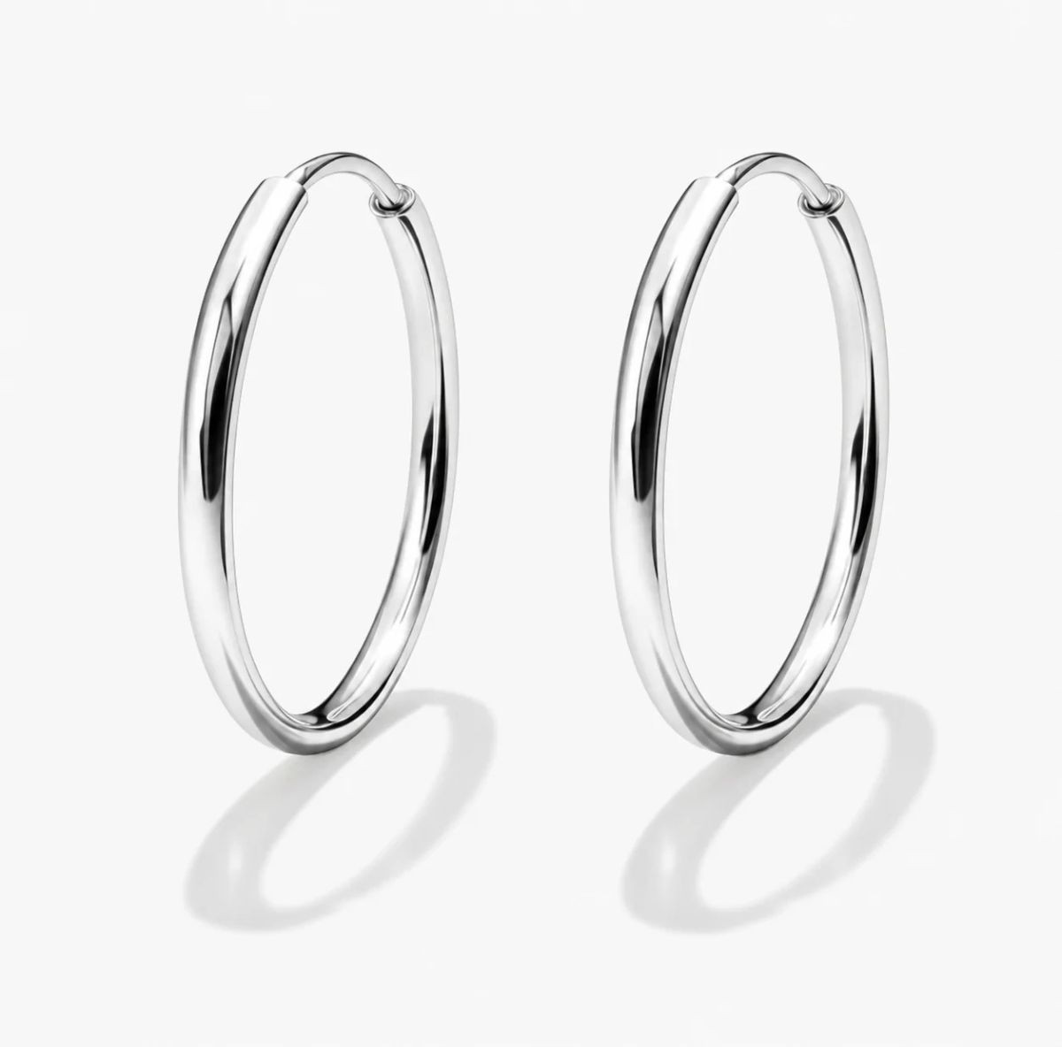 Boucles d’oreilles dormeuses dorées en acier inoxydable Bizou