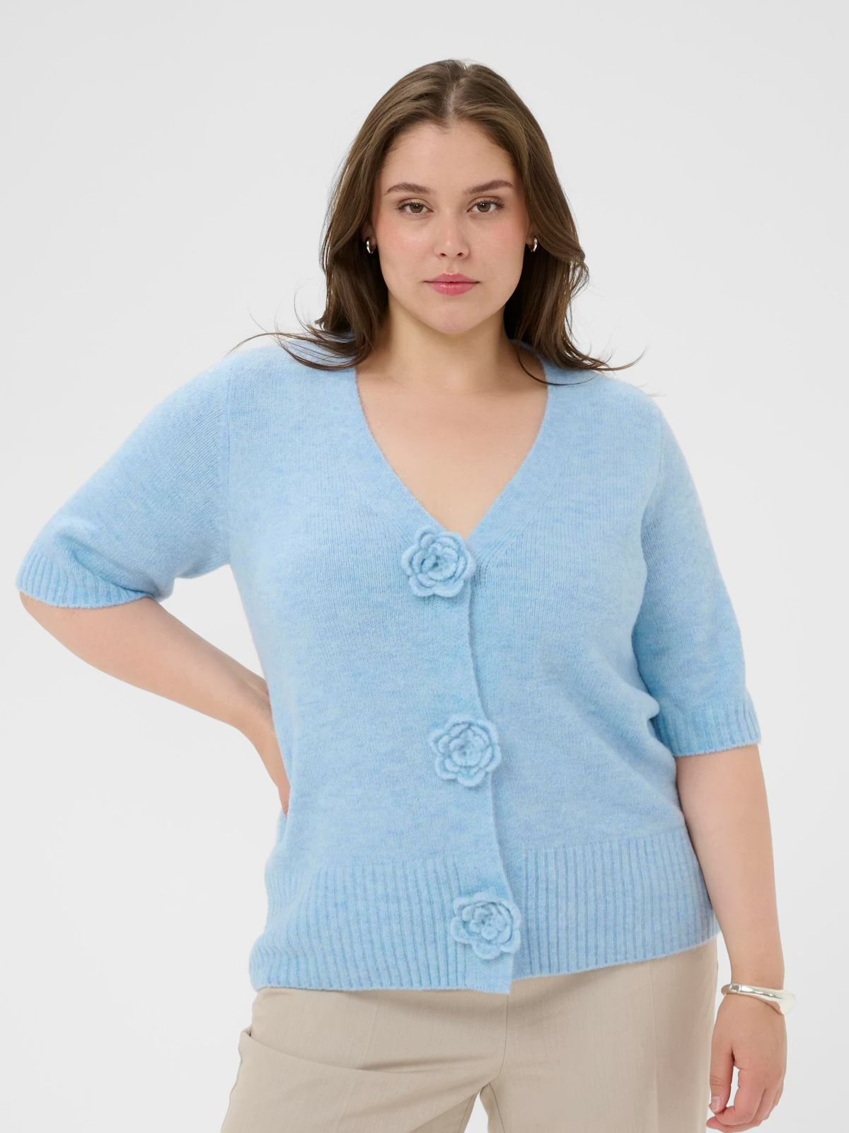 Cardigan avec fleur Kaffe Curve 