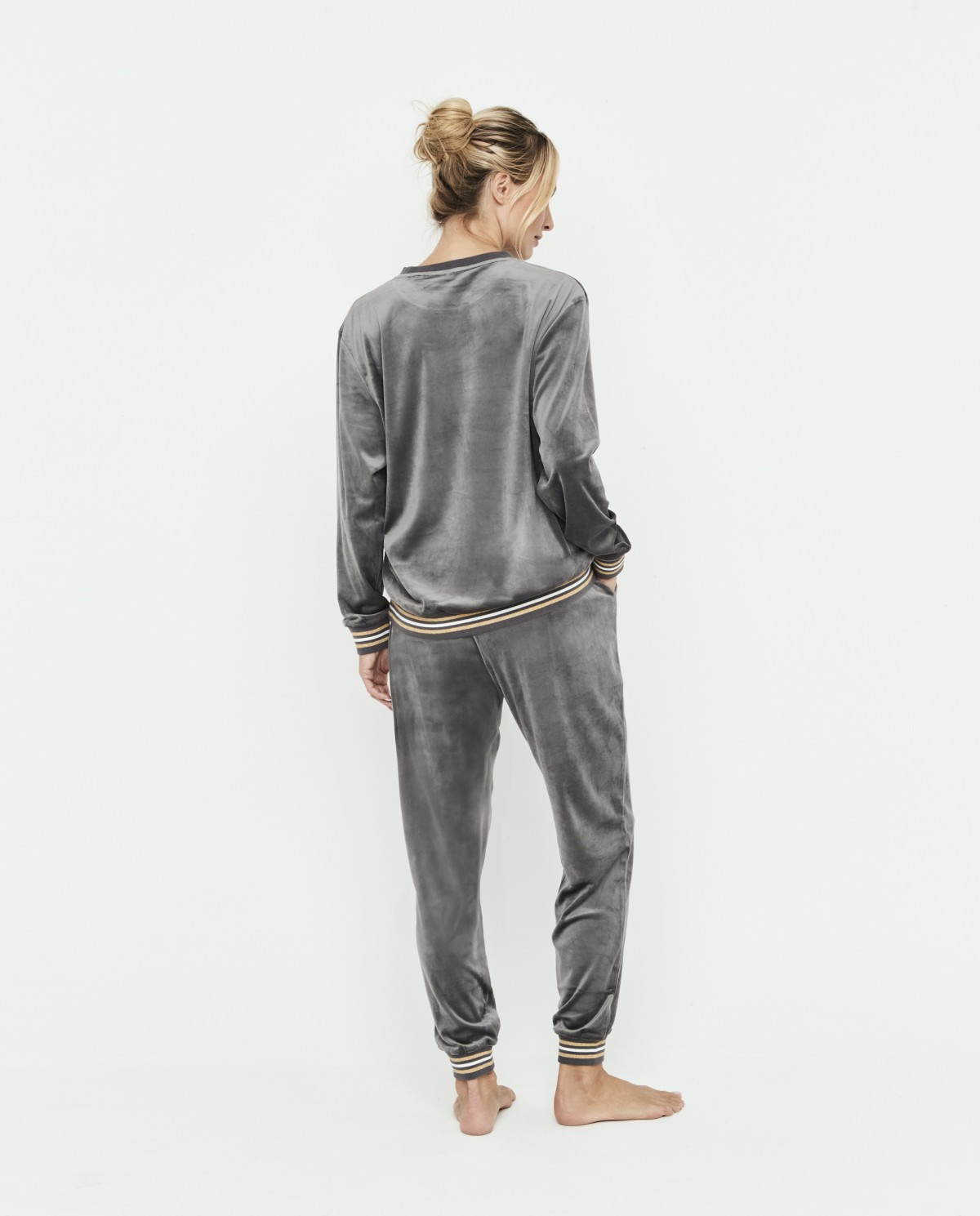 Ensemble chandail et pantalon en velours Selmark