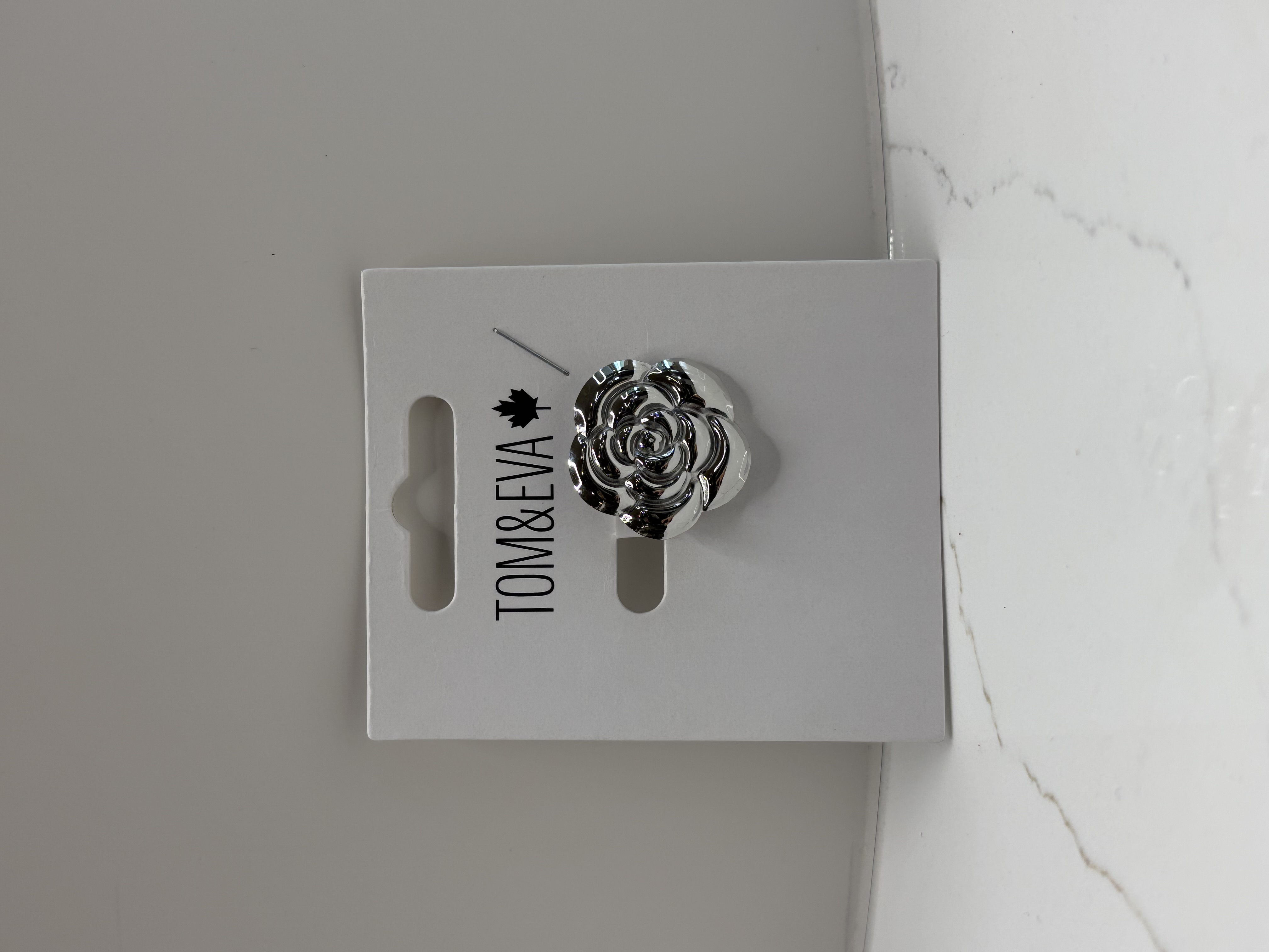 Broche petite fleur Tom & Eva 