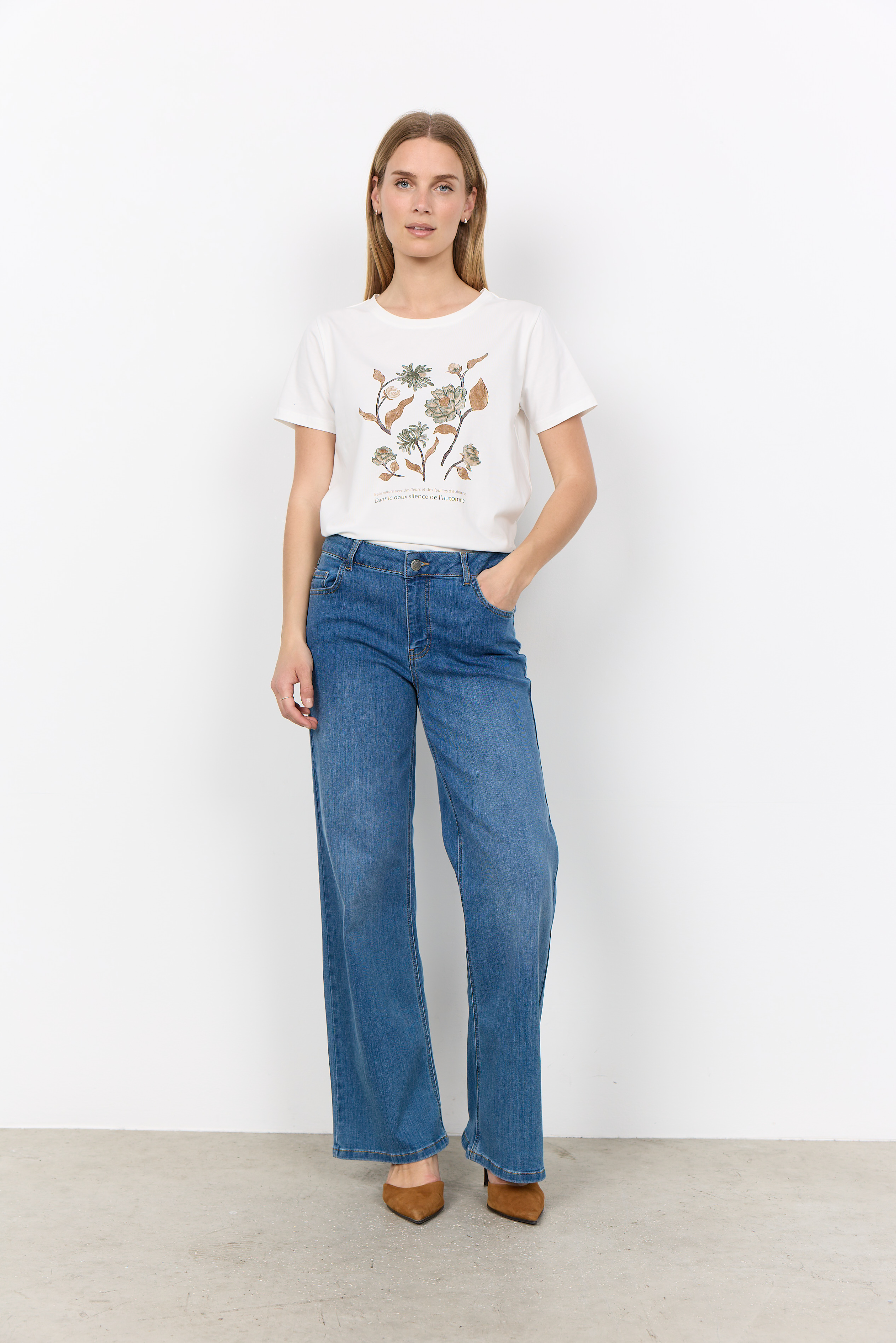 T-shirt à imprimé floral Rina Soya Concept