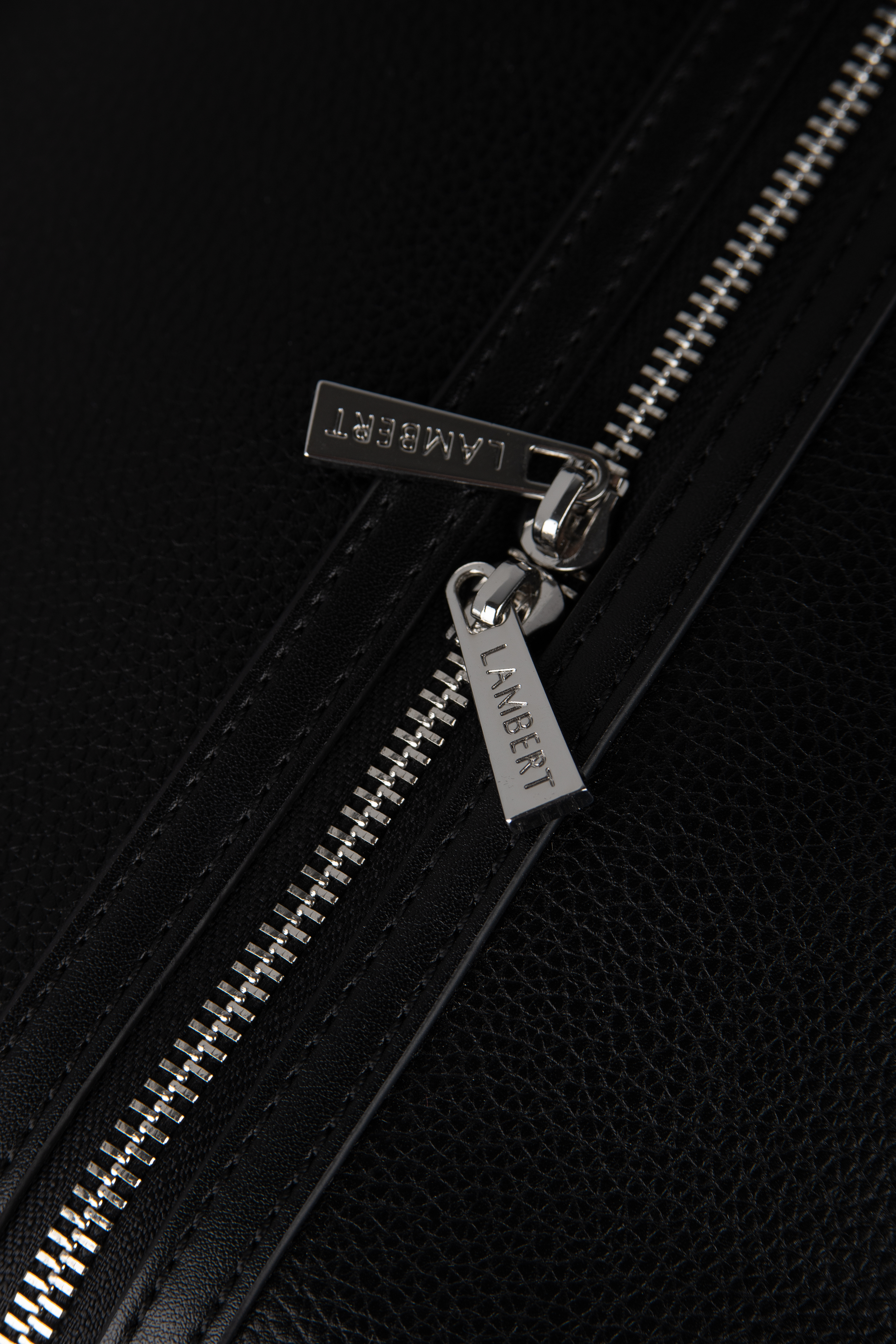 Le June - Sac de voyage fourre-tout en cuir vegan noir Lambert