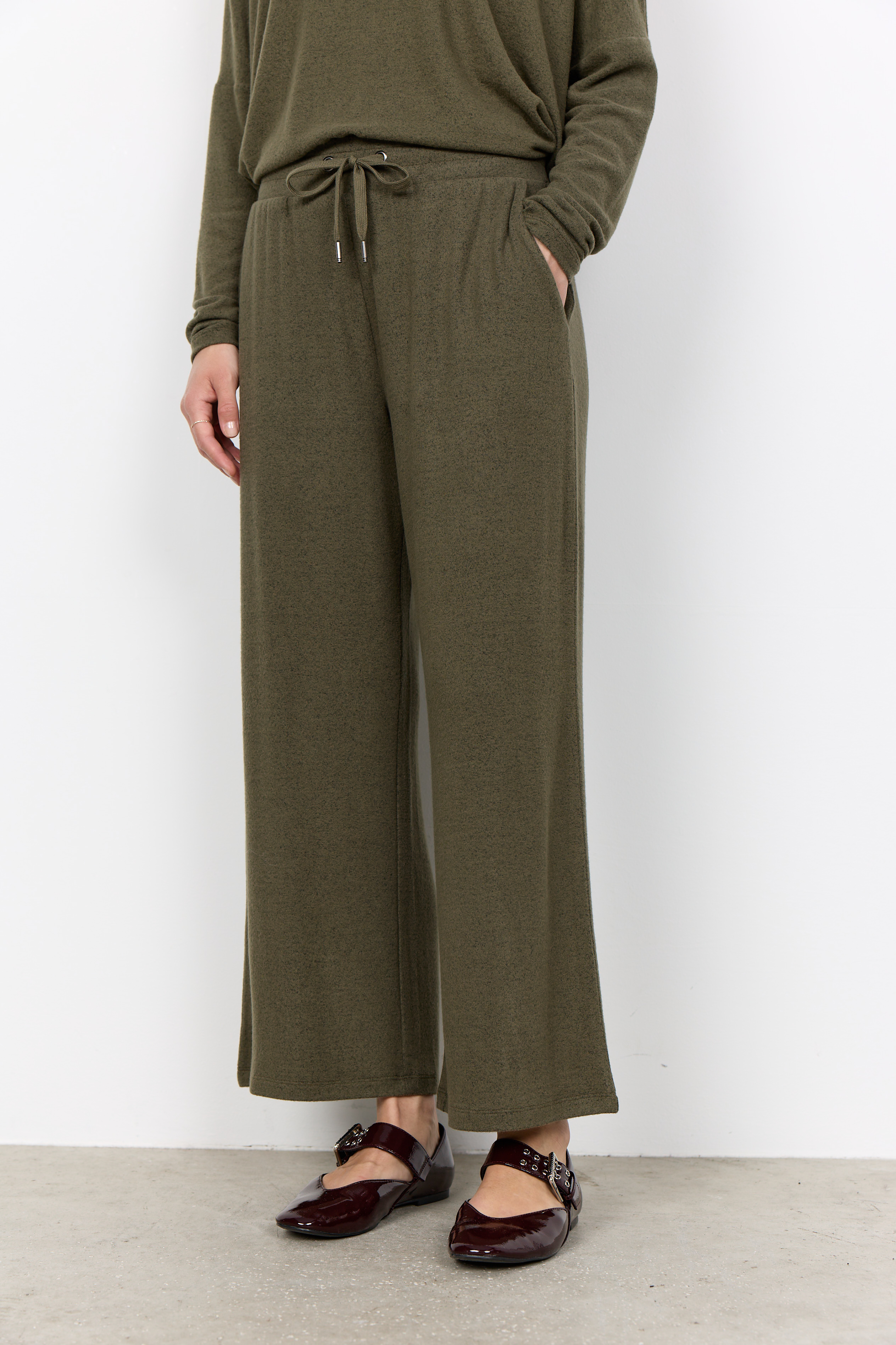 Pantalon à jambe large BIARA Soya Concept