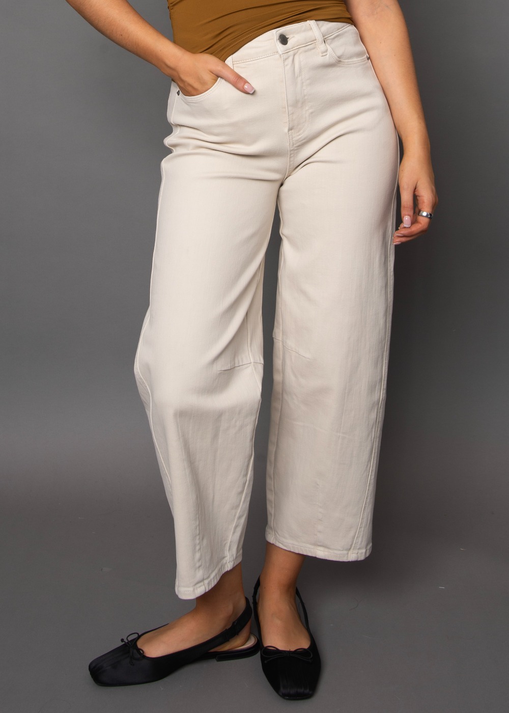 Jeans barrel à jambe ballon en sergé extensible Second Skin 40W071S1