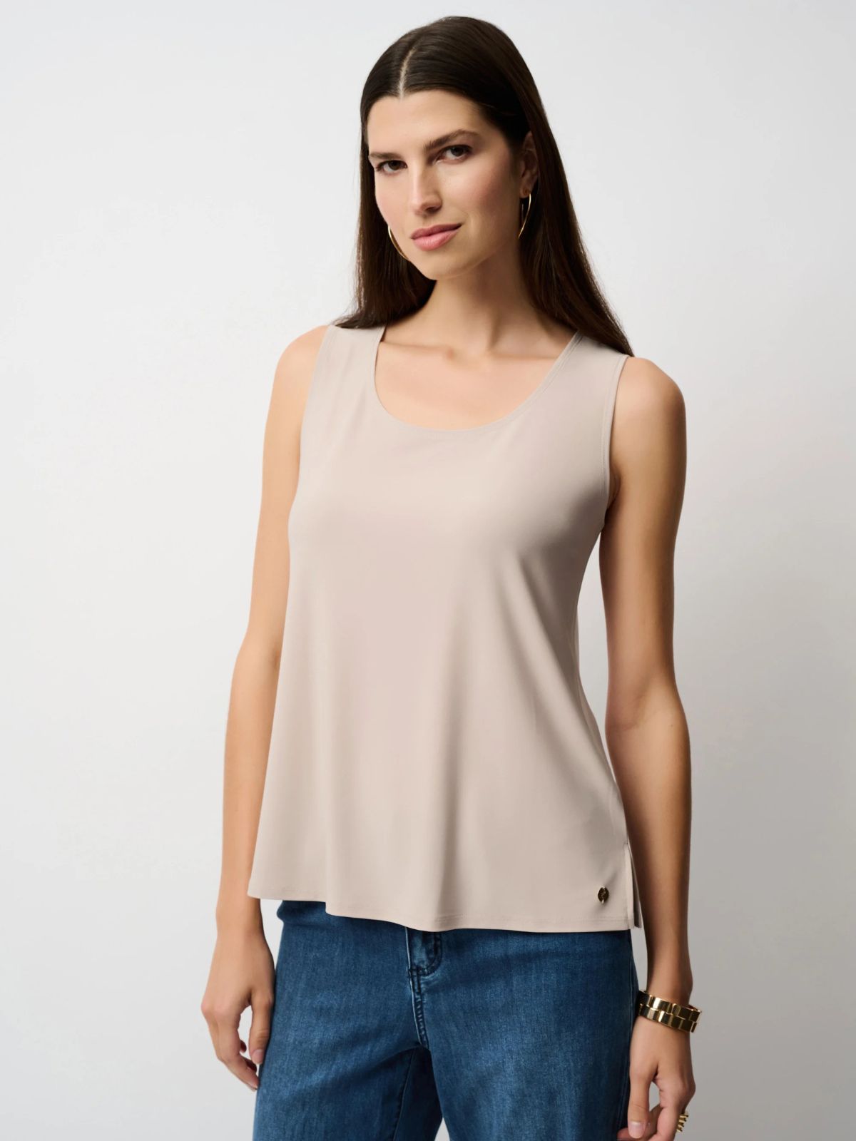 Camisole en tricot soyeux à encolure dégagée Joseph Ribkoff 251970