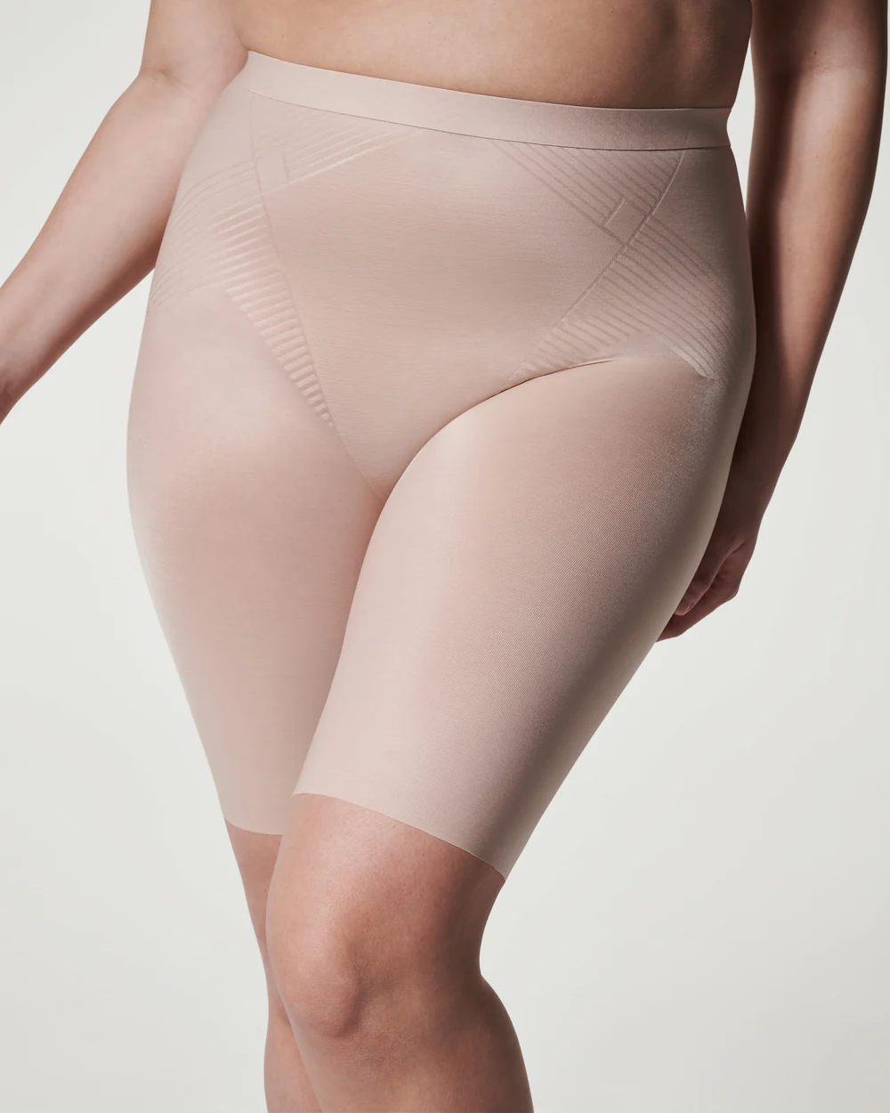 Short Shape Mi-cuisse SPANX 10234R 