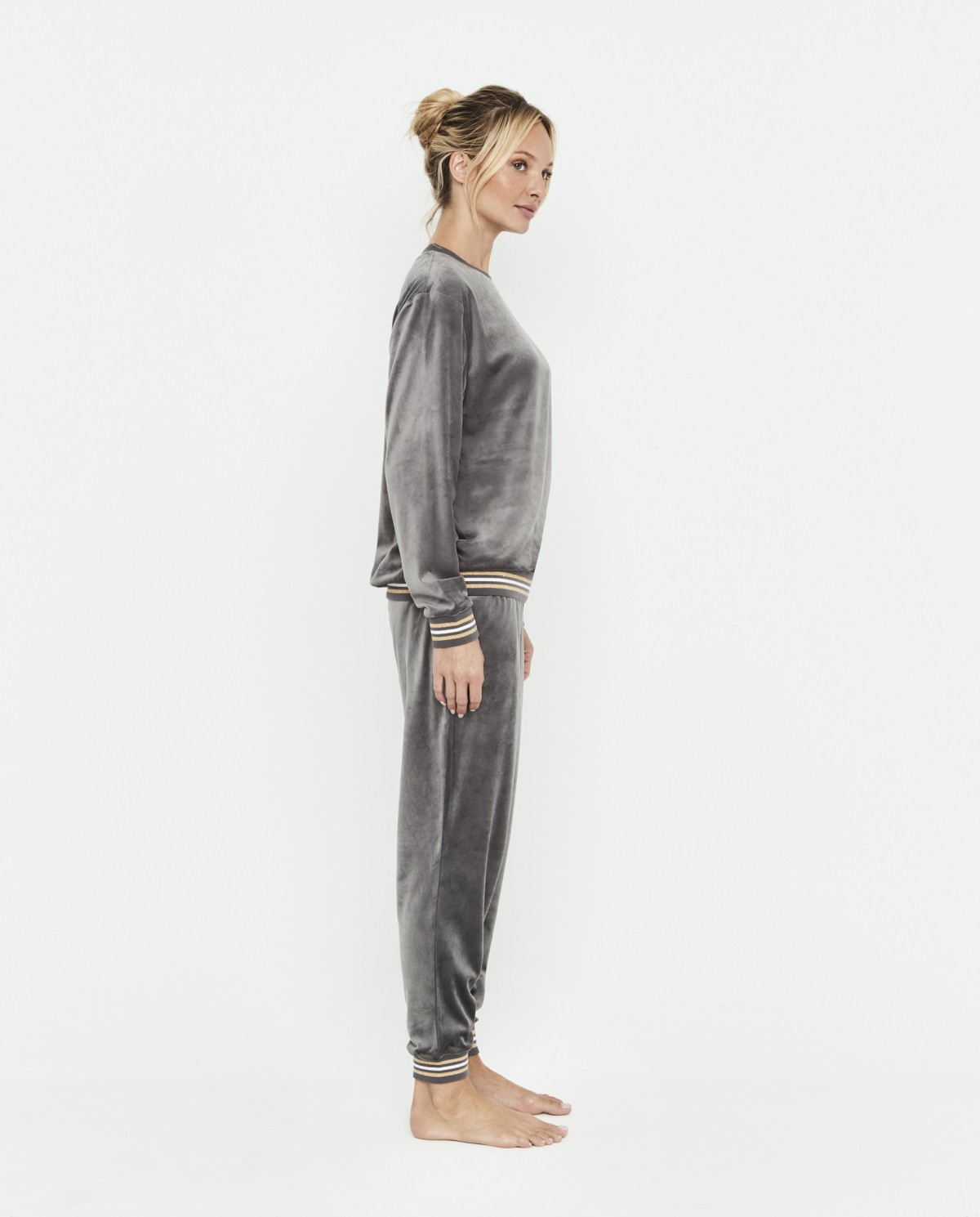 Ensemble chandail et pantalon en velours Selmark