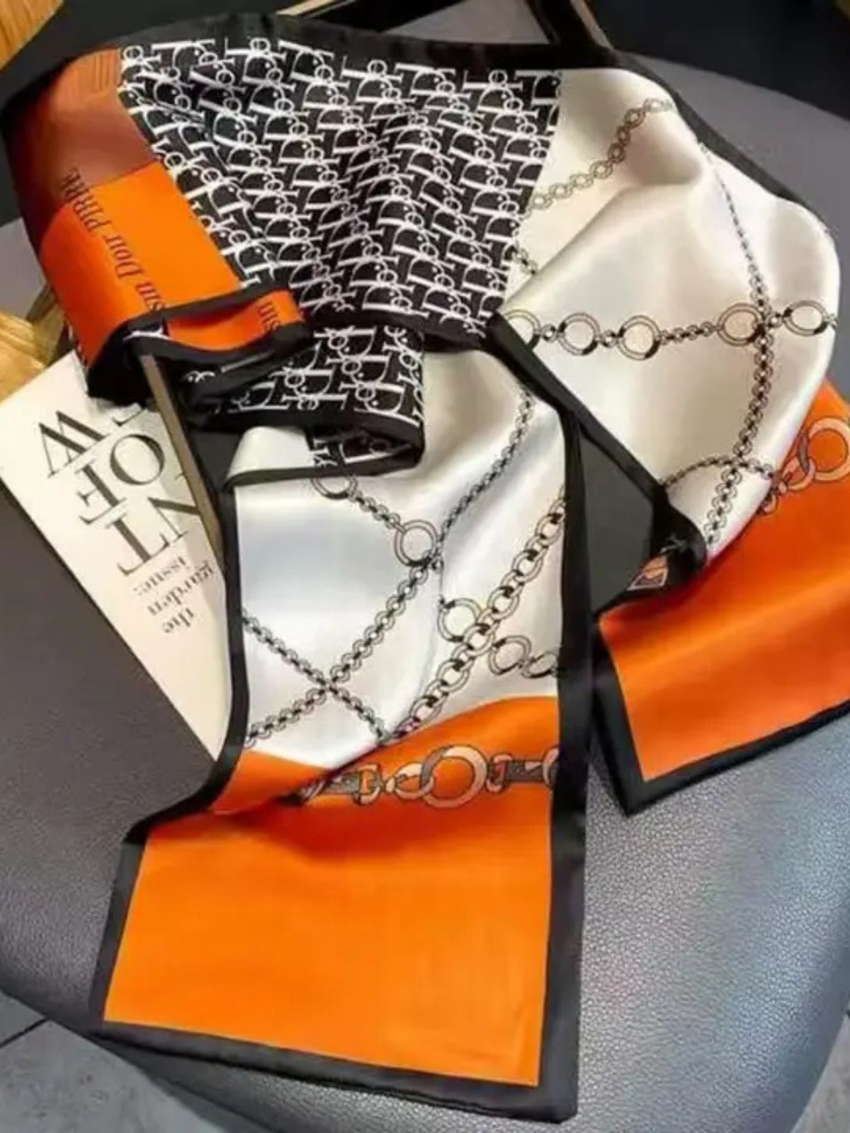 Écharpe style Dior LUV & Co