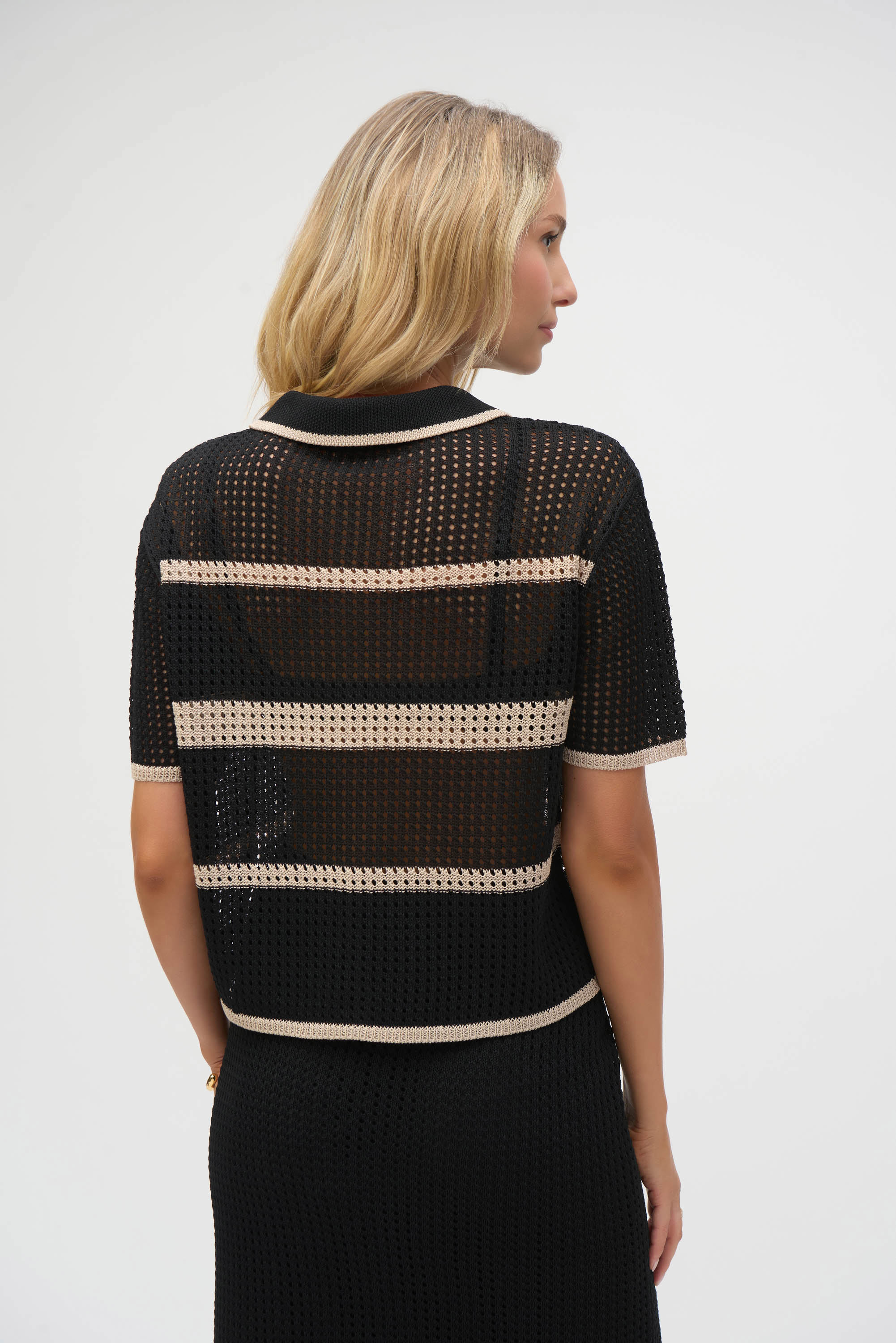 Châle à rayures en tricot de pull avec points ouverts Joseph Ribkoff 252924