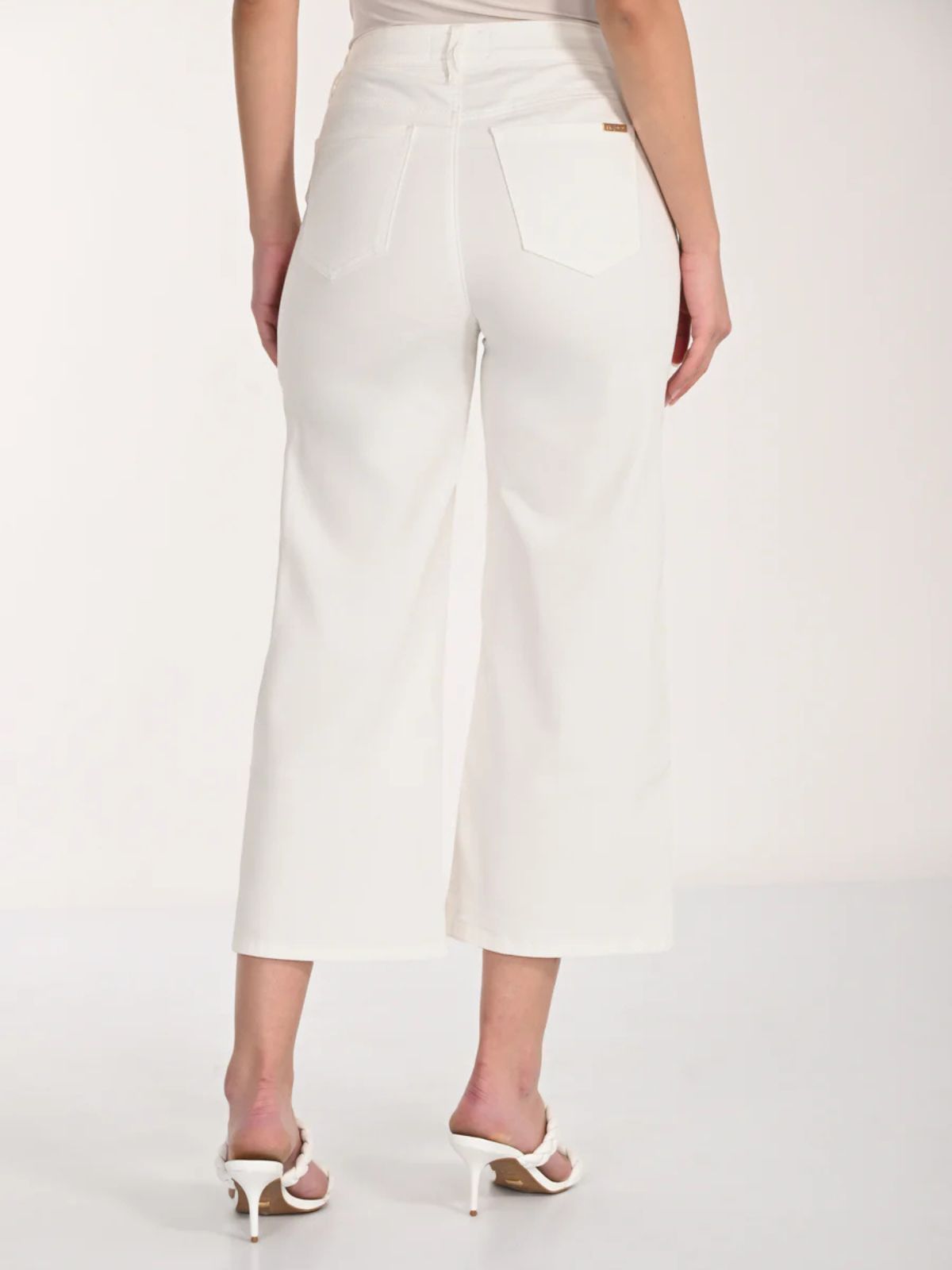 Jean à jambe large avec boutons Frank Lyman