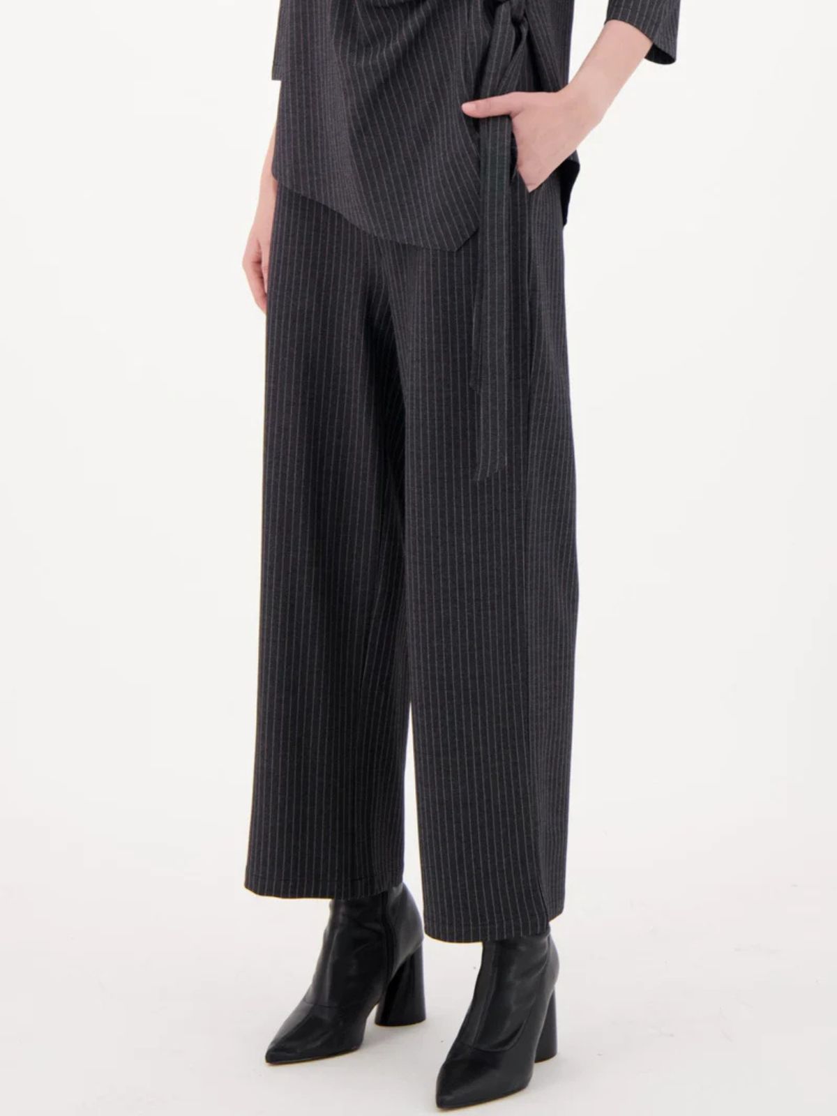 Pantalon à rayures fines coupe droite – Spanner