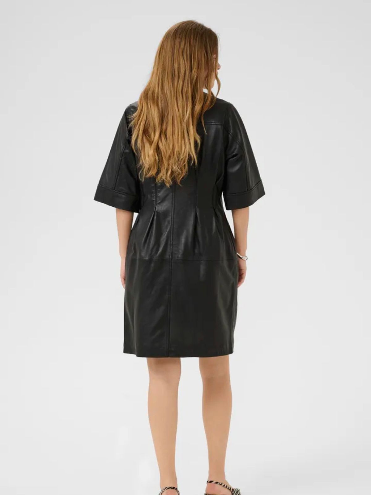 Robe en cuir Culture