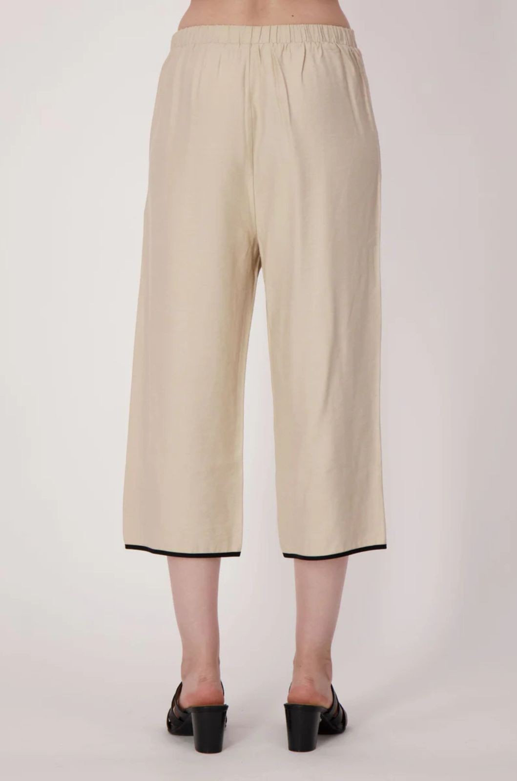 Capri à bordure contrastée et ourlet tulipe Spanner 