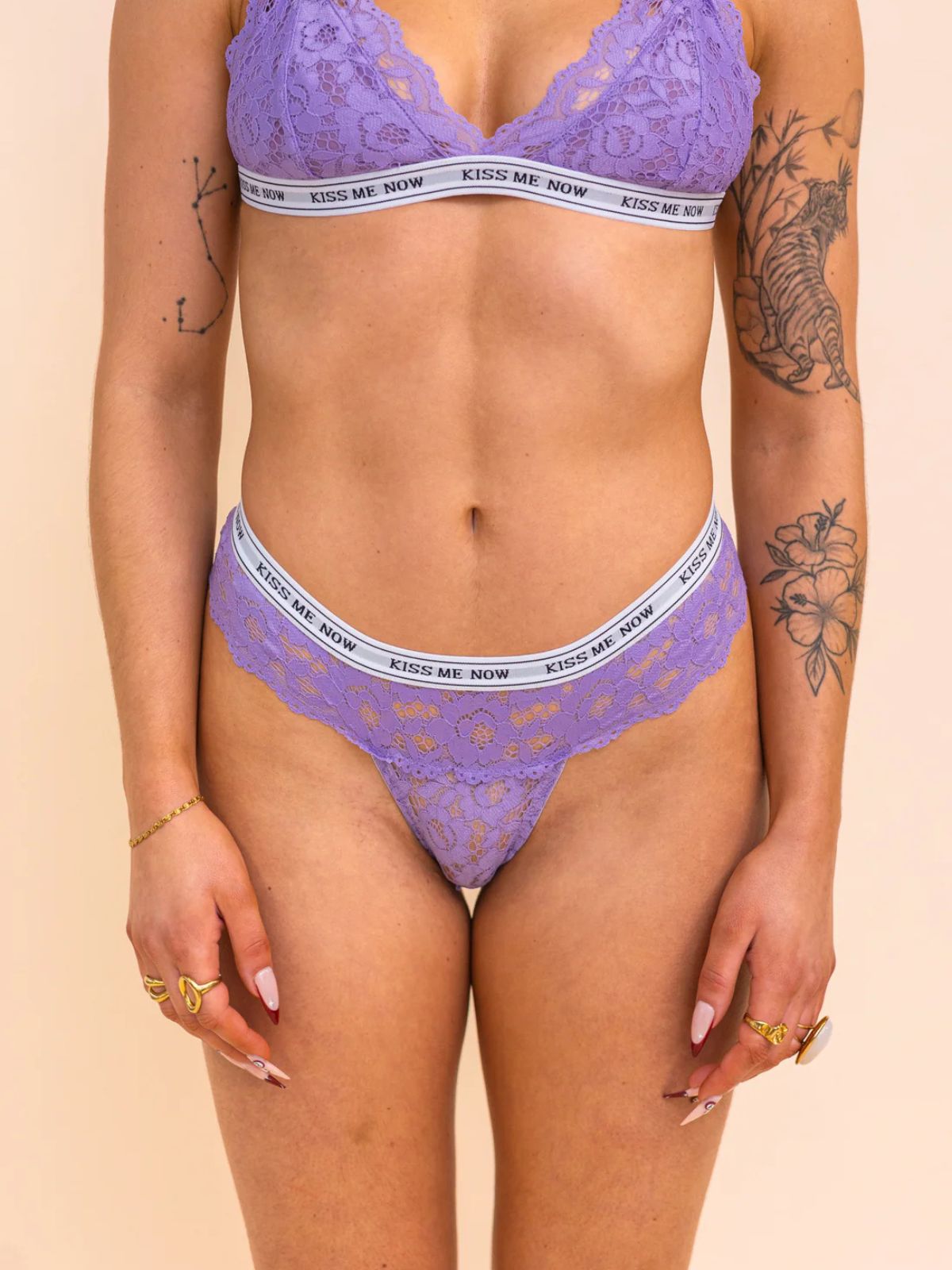 String "KISS ME NOW" Pop Underwear