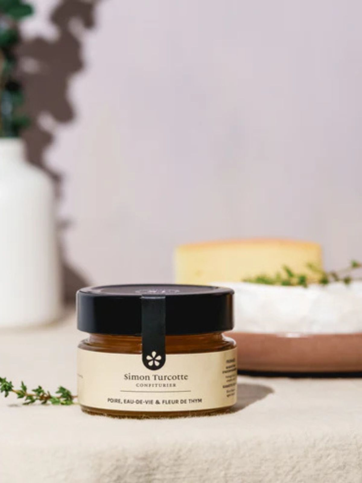 Confiture à fromage - Poire, eau-de-vie, fleur de thym Simon Turcotte