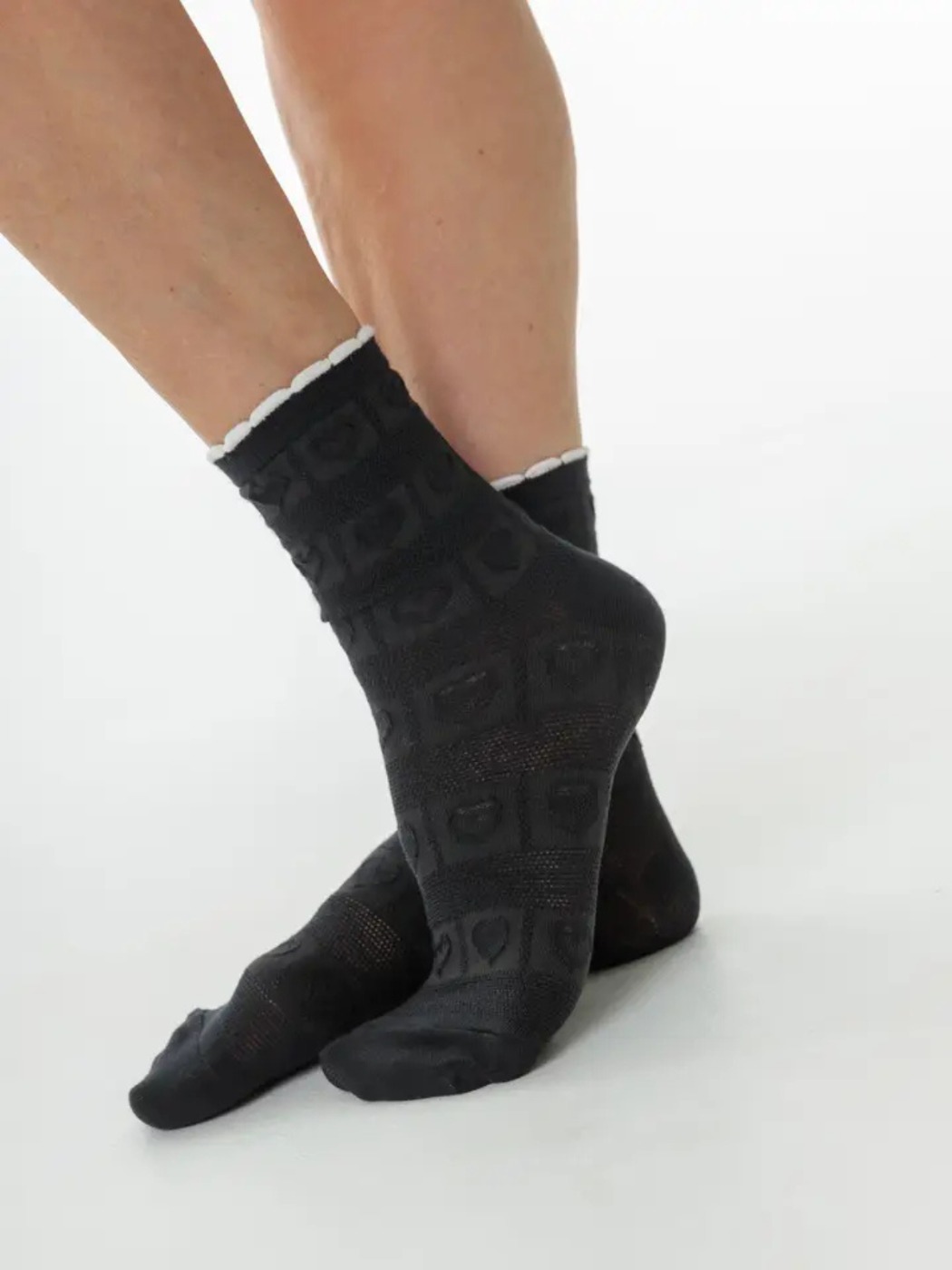 CHAUSSETTES LÉGÈRES EN FORME DE CŒUR
