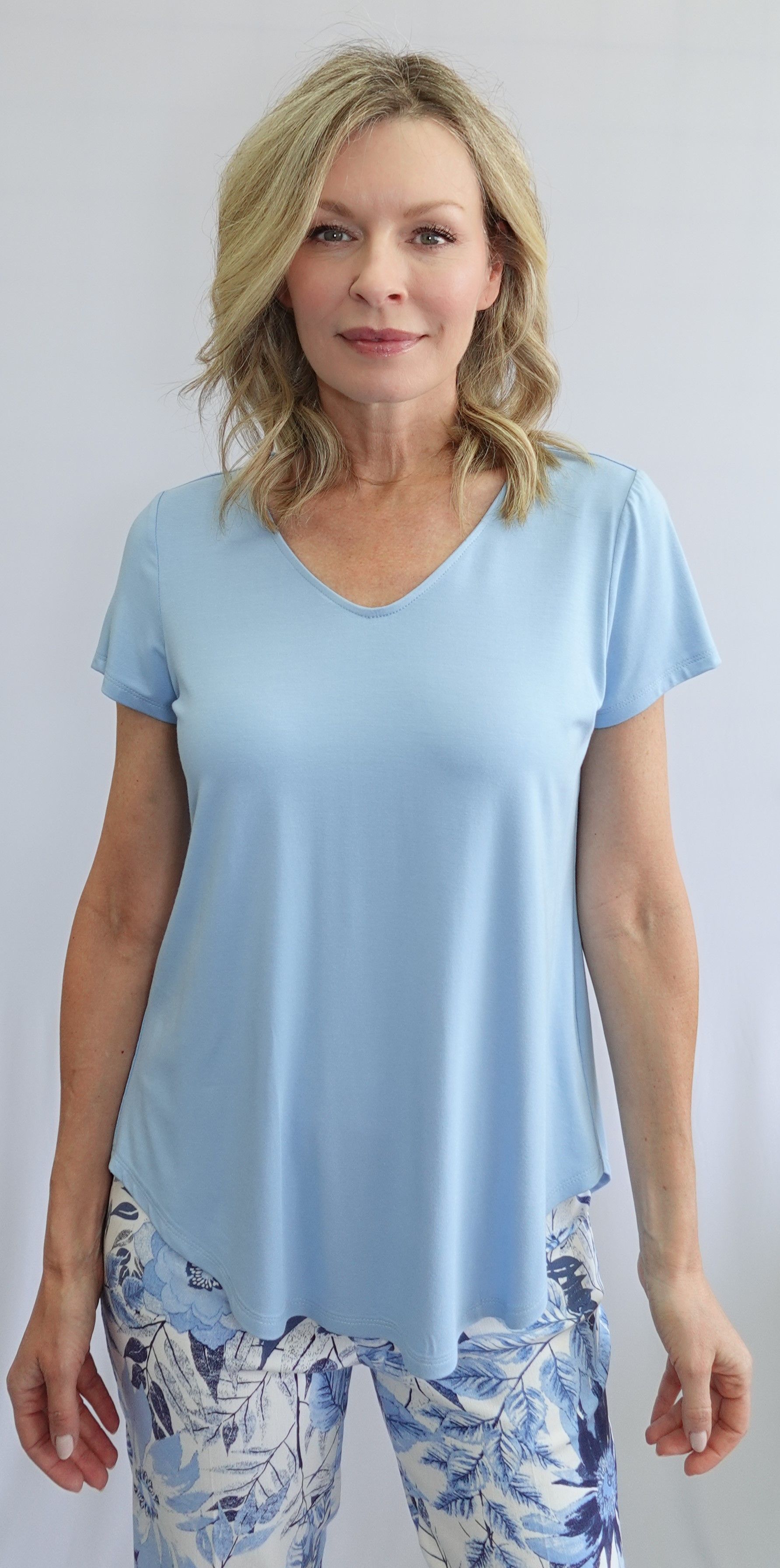 T-Shirt Col V Soft Works 202528
