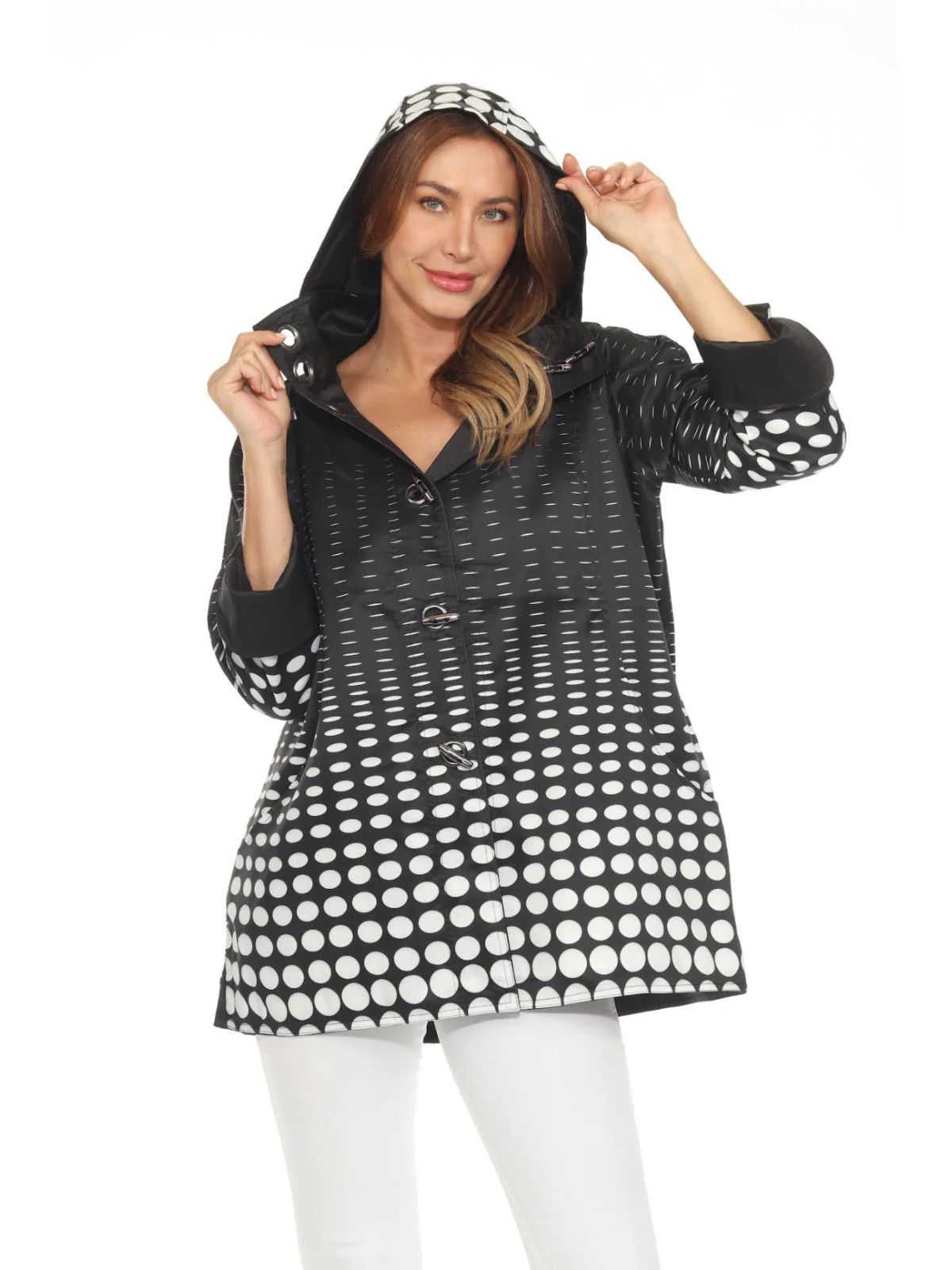 Veste à capuche à pois, dotée de poignets retroussables. Oopéra 