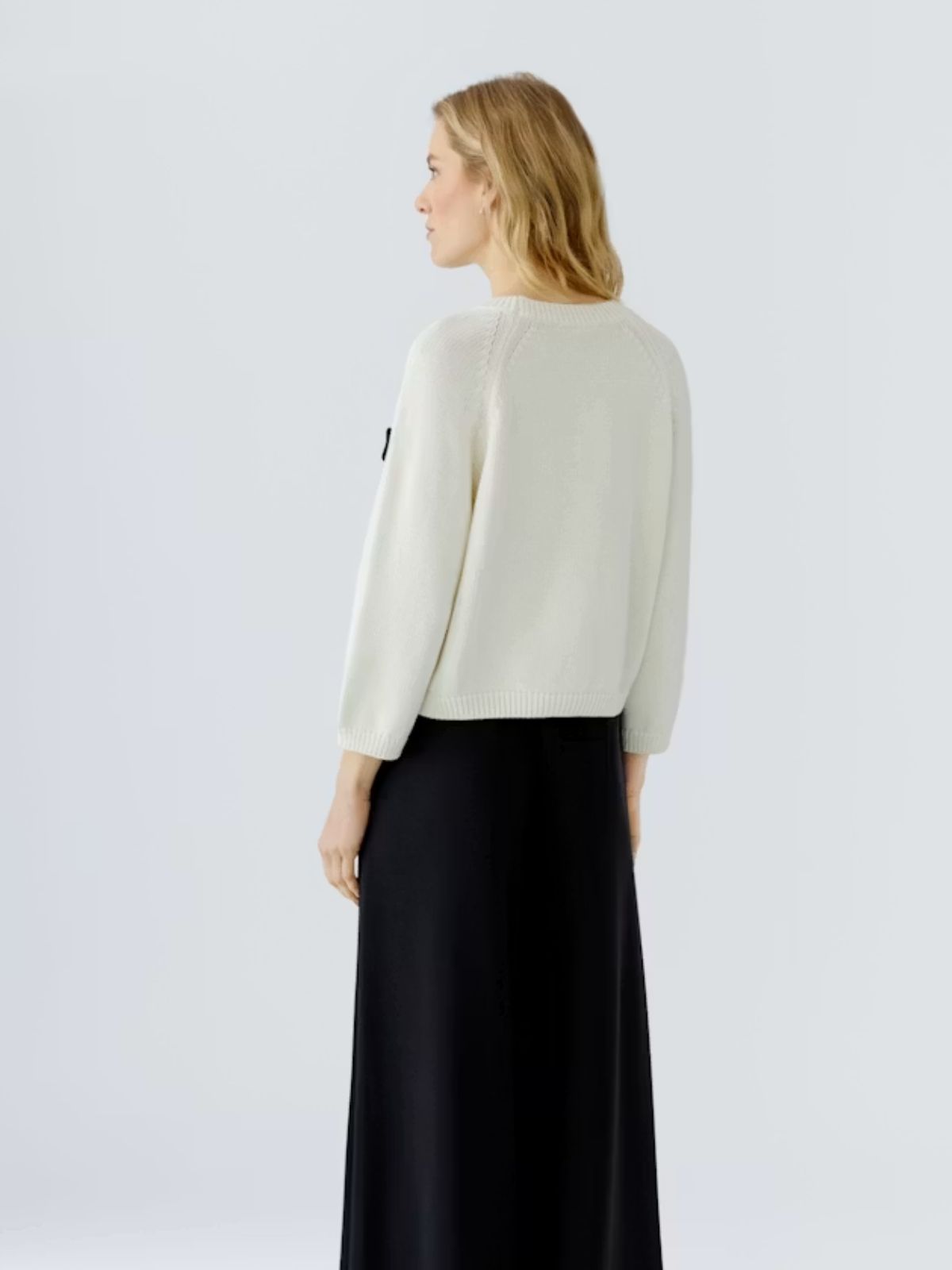 Pull avec détails en picots OUI
