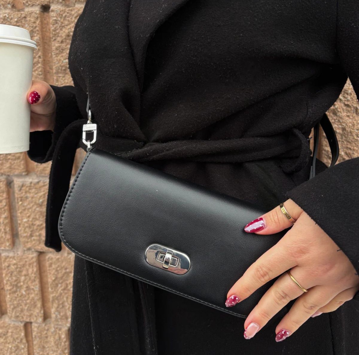 Le Dakota – Portefeuille à bandoulière 2-en-1 en cuir vegan noir Lambert