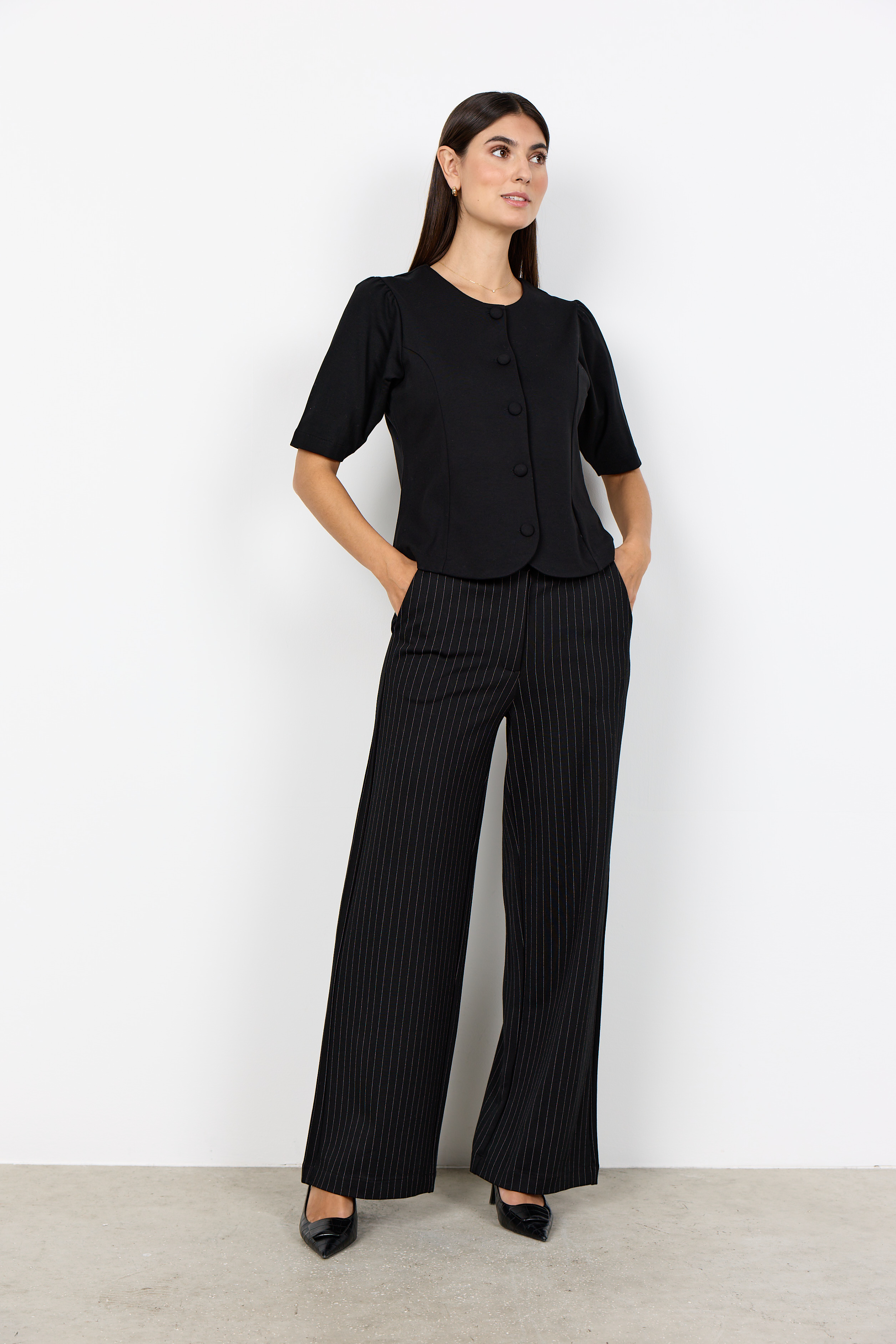 Pantalon à jambe large à fines rayures GILL Soya Concept
