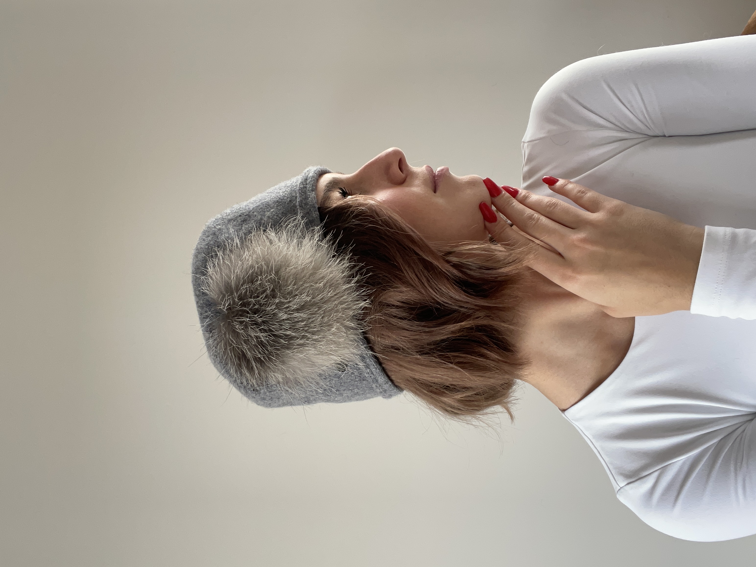 Chapeau Cici avec Pompom sur côté Canadian Hat CHL44886 