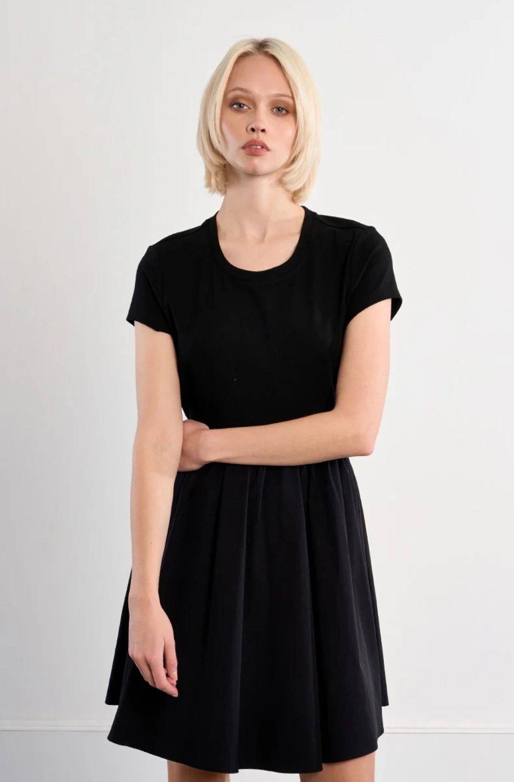 Robe à manches courtes LILI SIDONIO