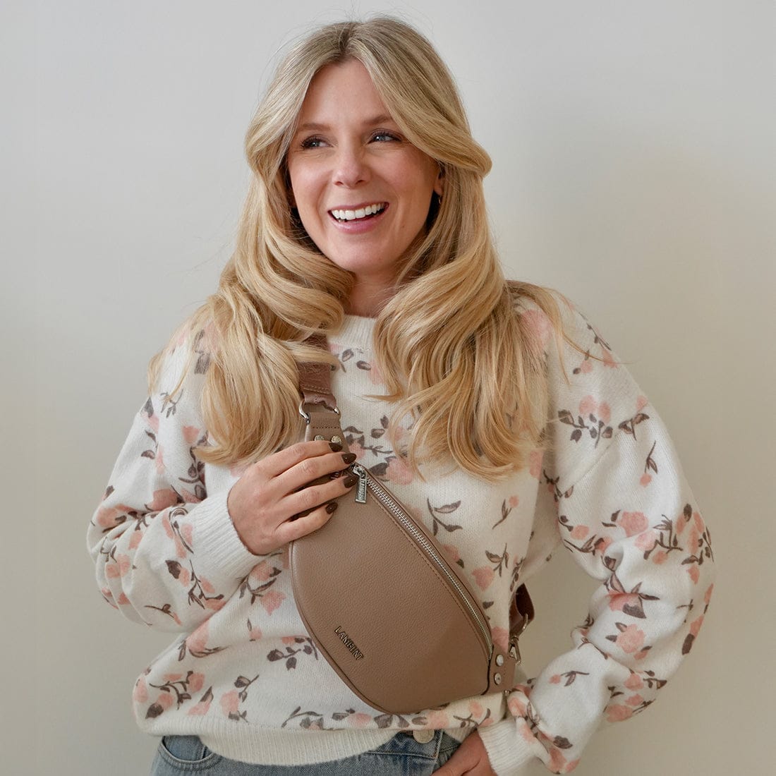 Le Sarah - Sac banane en cuir vegan terra Lambert