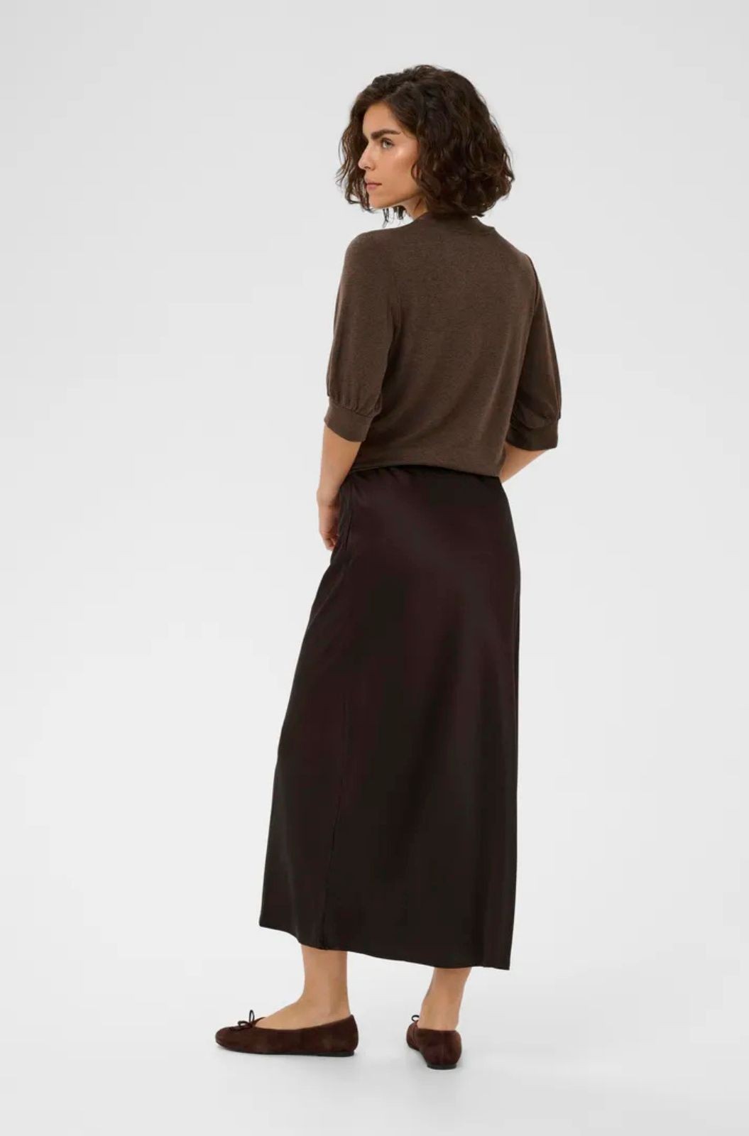Jupe midi en satin Kaffe 