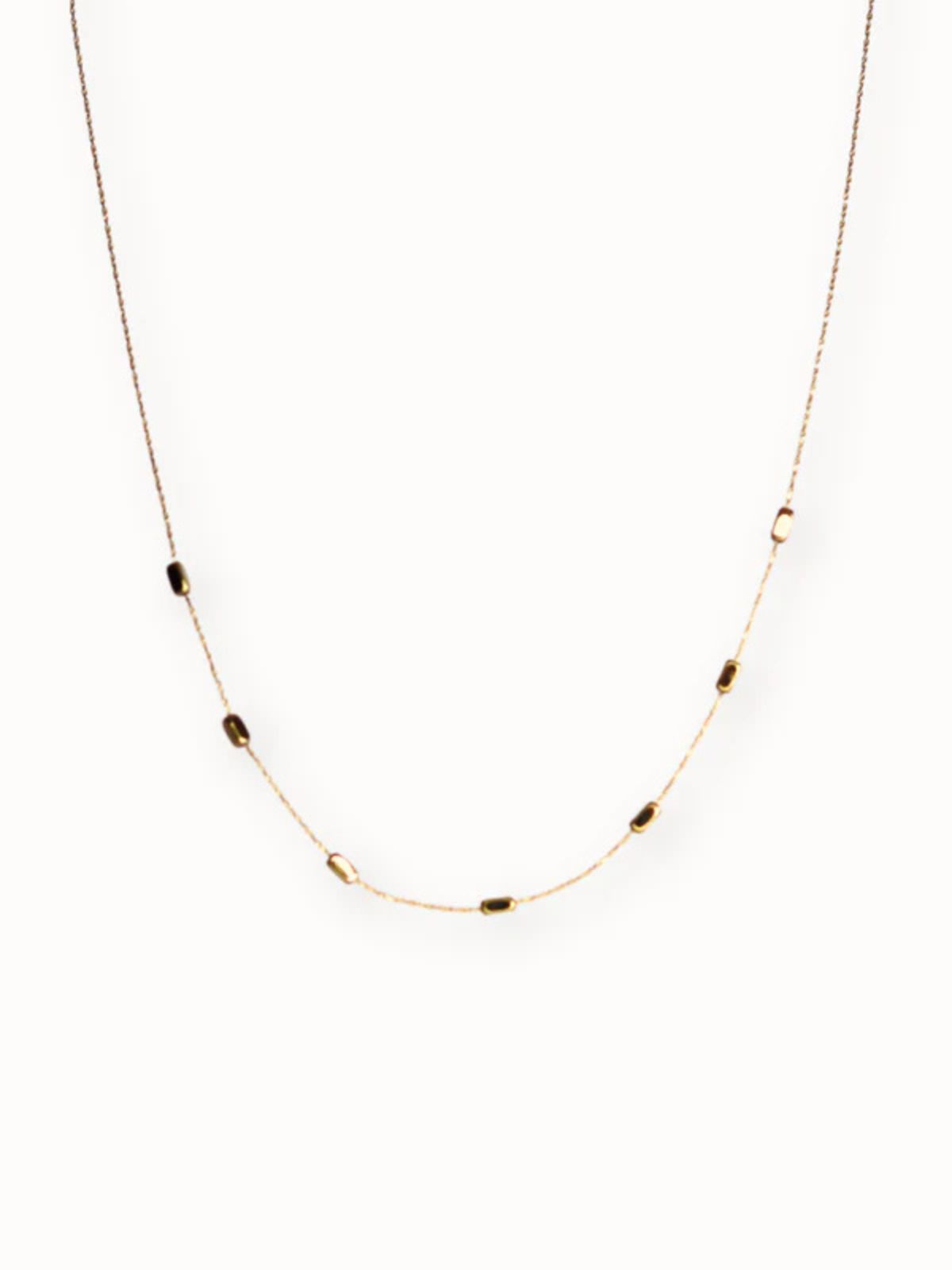 Collier avec petit pendentif Jackie J