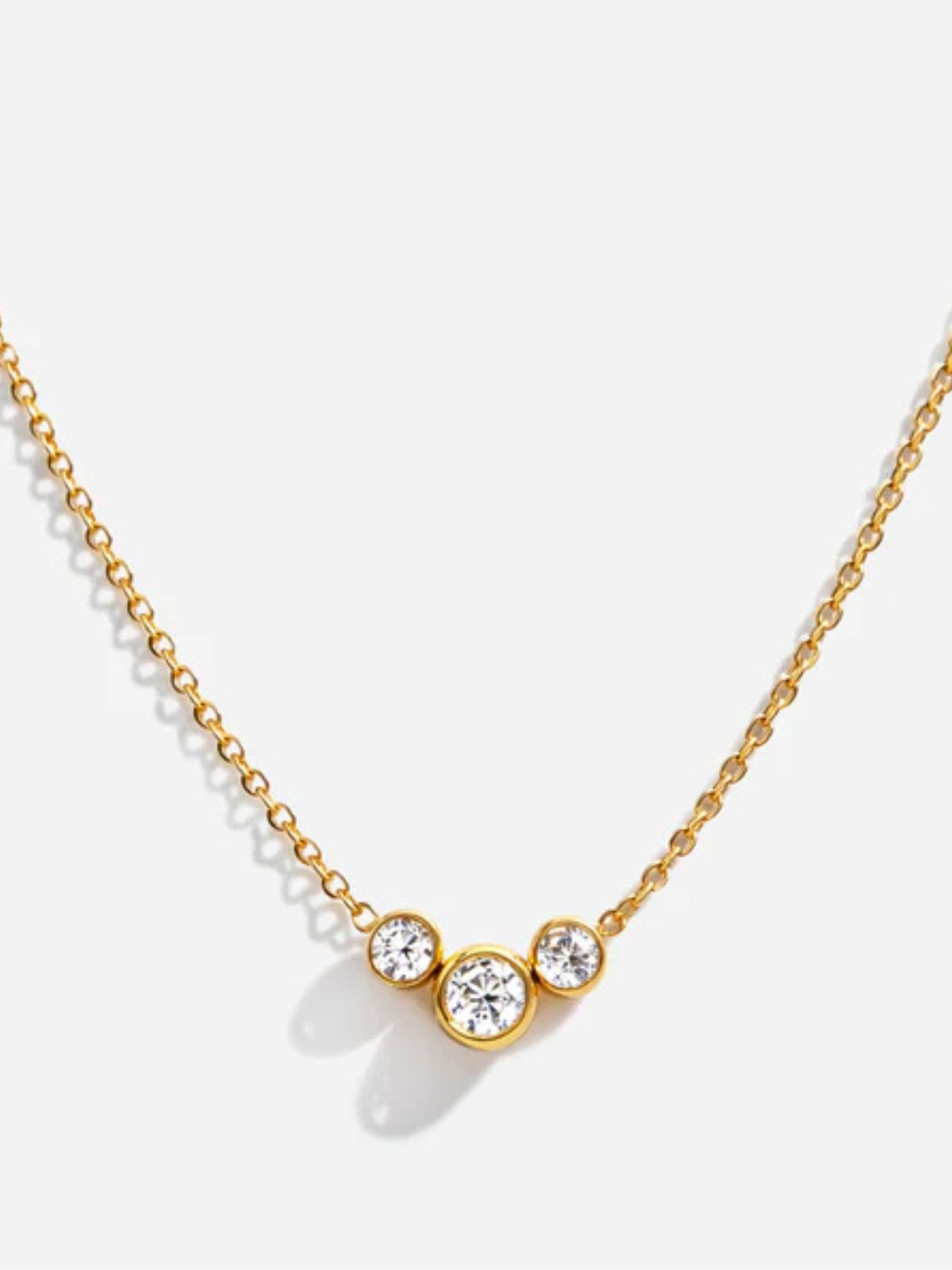 Collier doré en acier inoxydable trio de zircons cubiques Bizou
