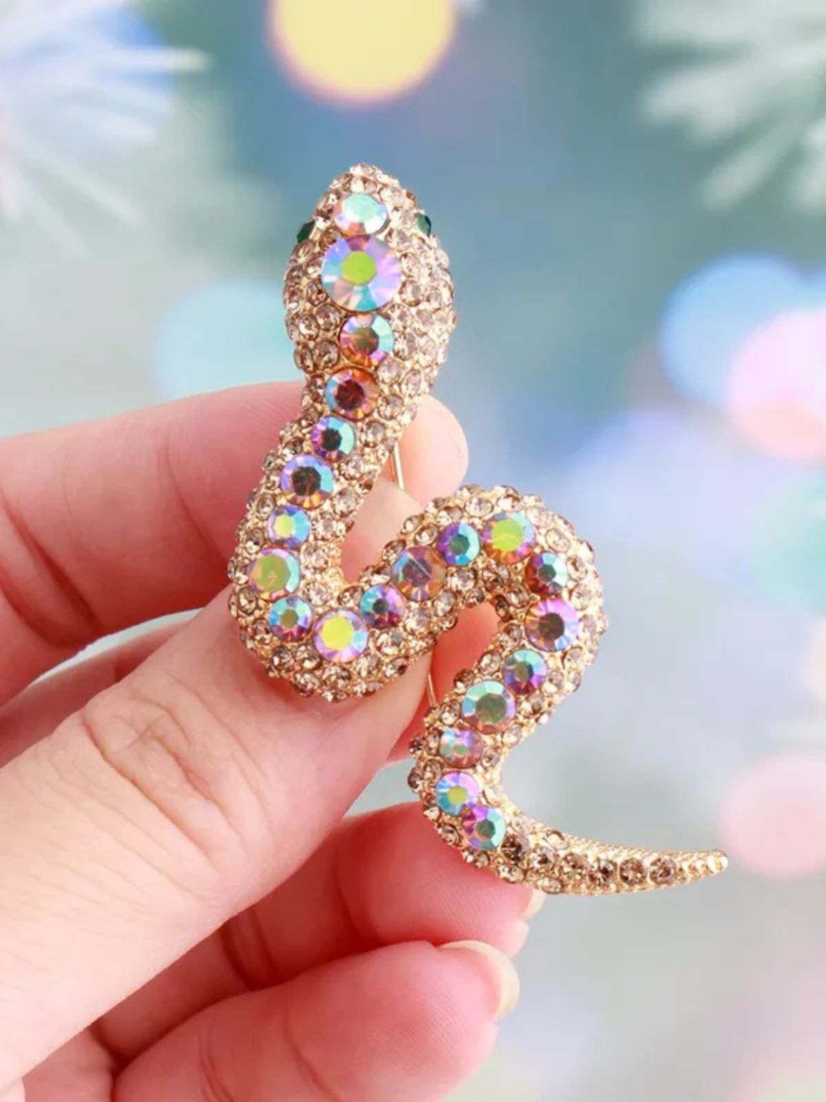 Broche serpent en alliage de zinc avec strass et émail