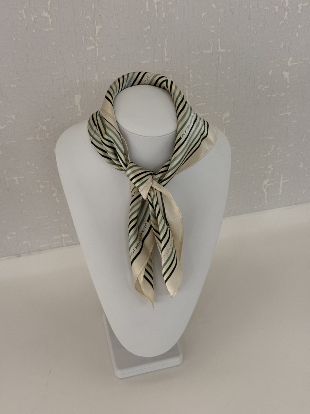 Écharpe Décorative carré en soie à imprimé vert