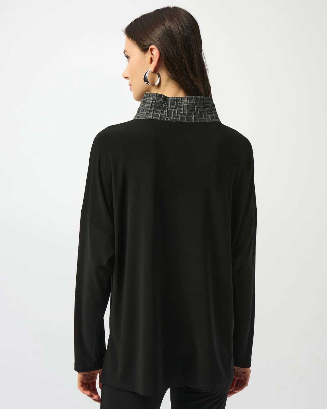 Top ample en maille soyeuse avec motif original Joseph Ribkoff 253052