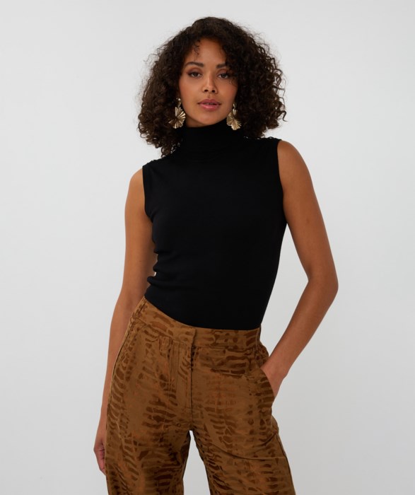 Chandail sans manches avec col en tricot basique Esqualo F2507538