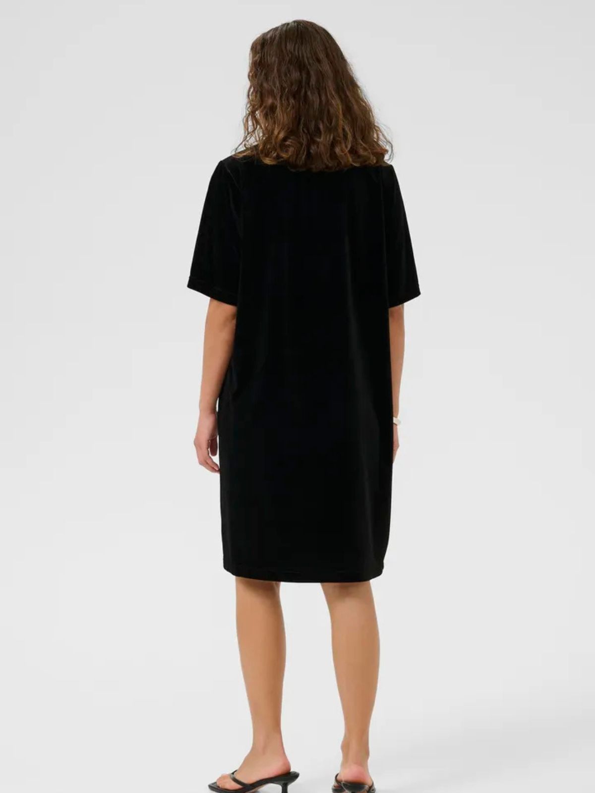 Robe en velour Culture