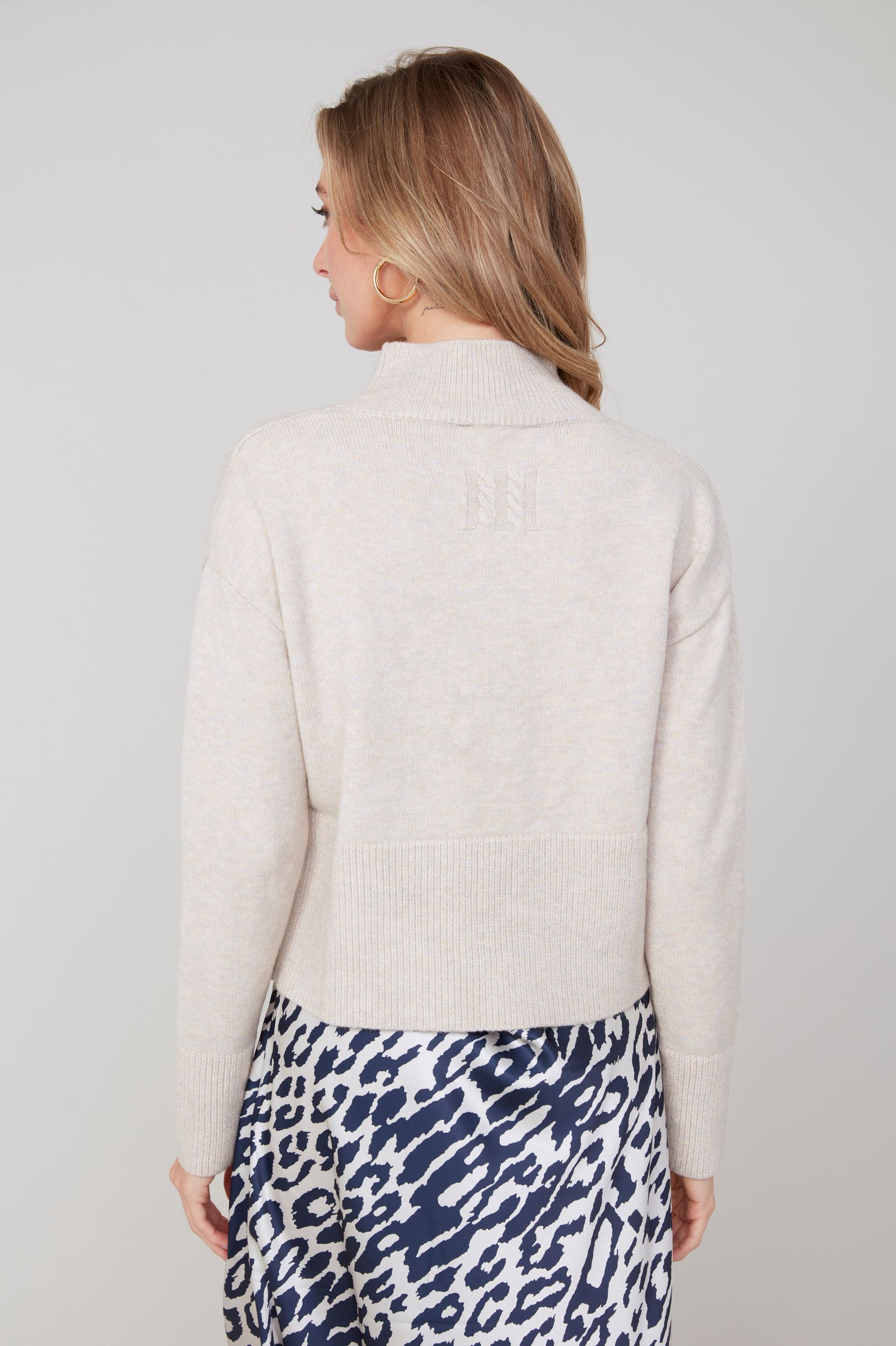 Pull avec fente sur les côté Renuar R6941
